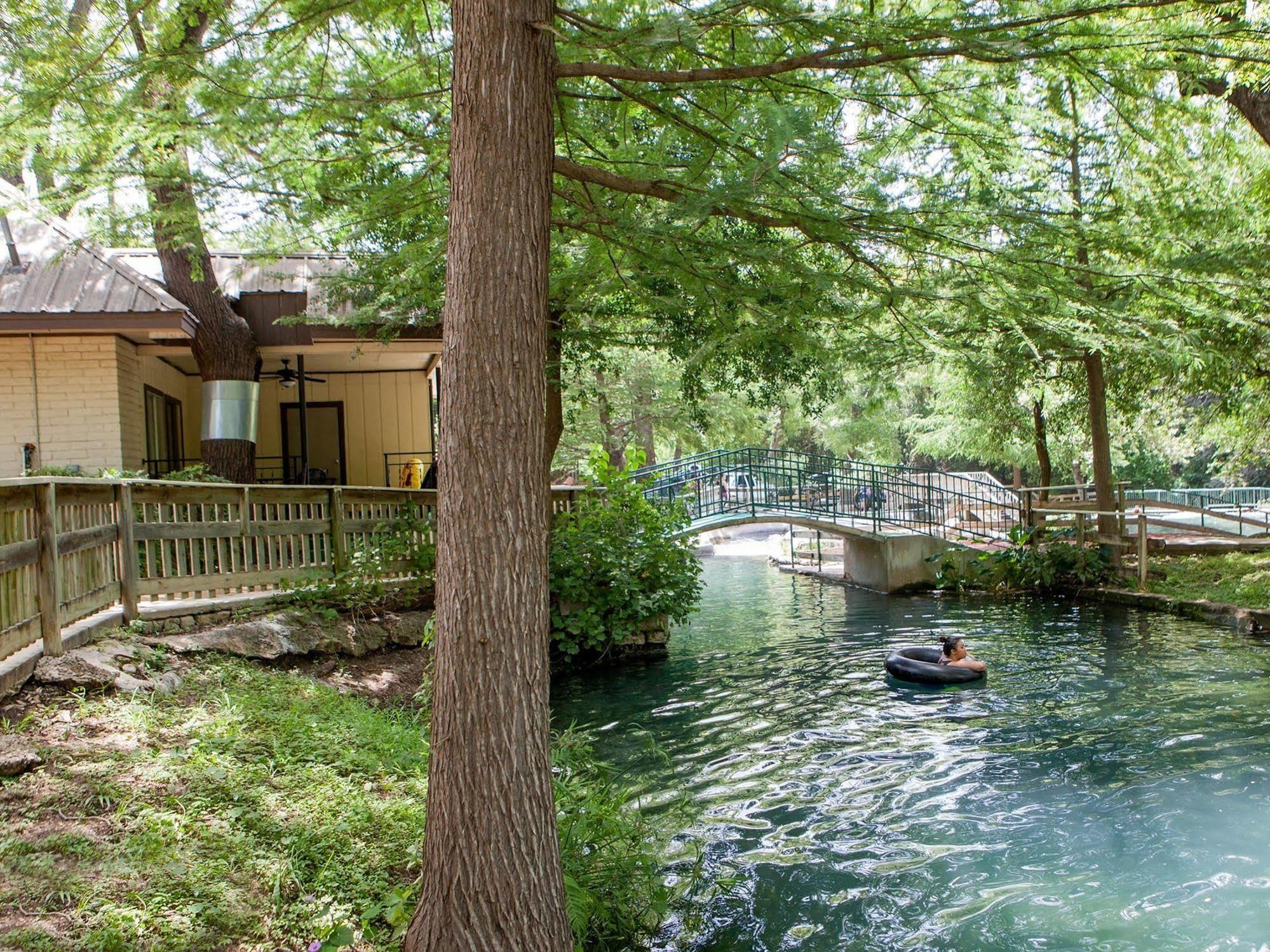 The Resort At Schlitterbahn New Braunfels Exterior photo